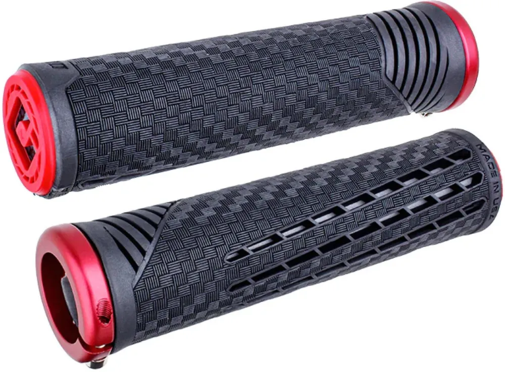 Ofertă exclusivă ODI CF Lock-On Grips Pearl Black w/ Red Clamp