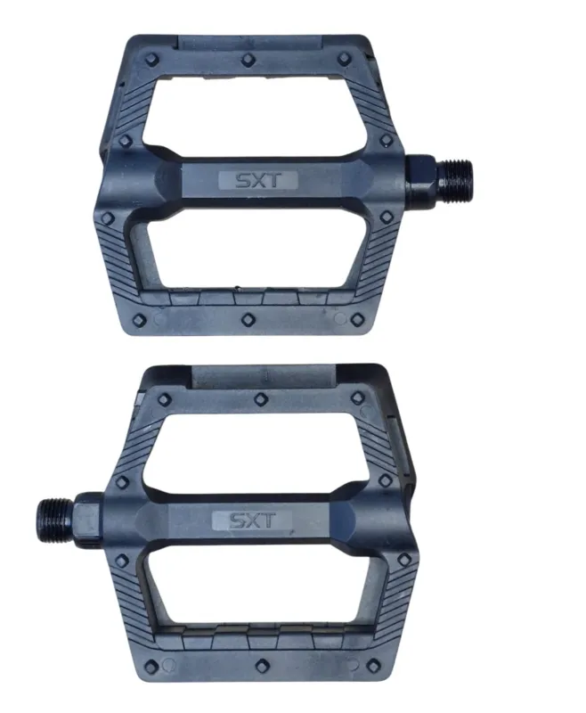 Vezi acum Pedale Plastic SXT 215X Negru Ax 1/2