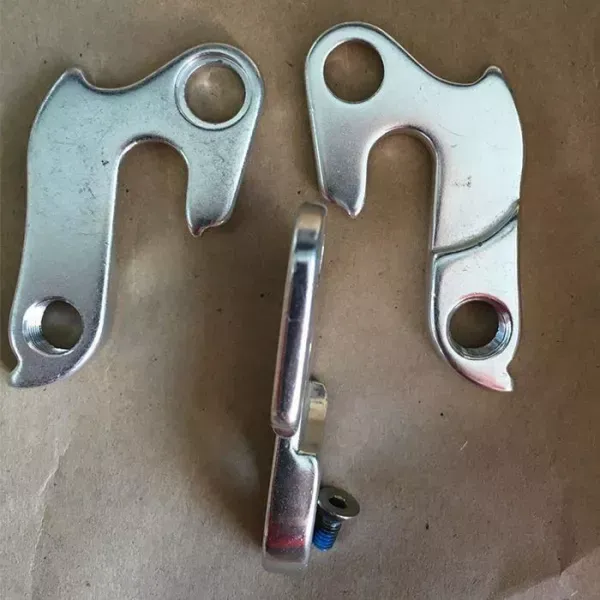 Preferatul clienților URECHE CADRU UC025 ARGINITIU