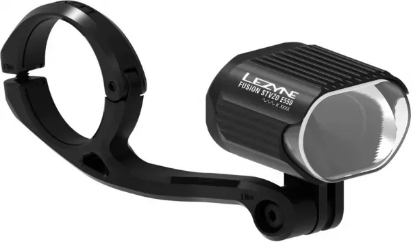 FAR LEZYNE E-BIKE FUSION STVZO E550 WHITE LIGHT Y17 Negru Ofertă limitată