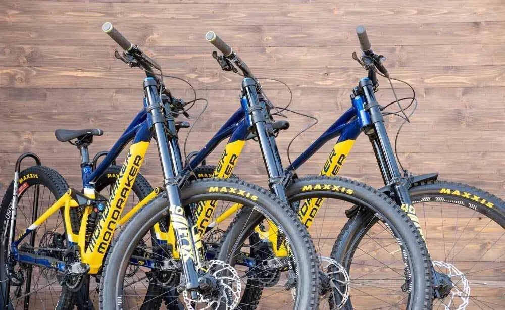 Preț redus Bicicleta Second Hand Mondraker Summum R – marime S