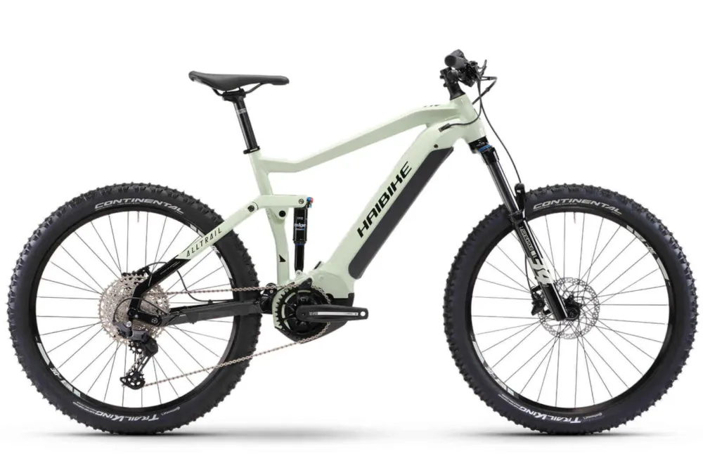 Vezi acum Bicicleta electrica e-bike Haibike AllTrail 4 29 i630Wh 11-G Deore miere neagra S