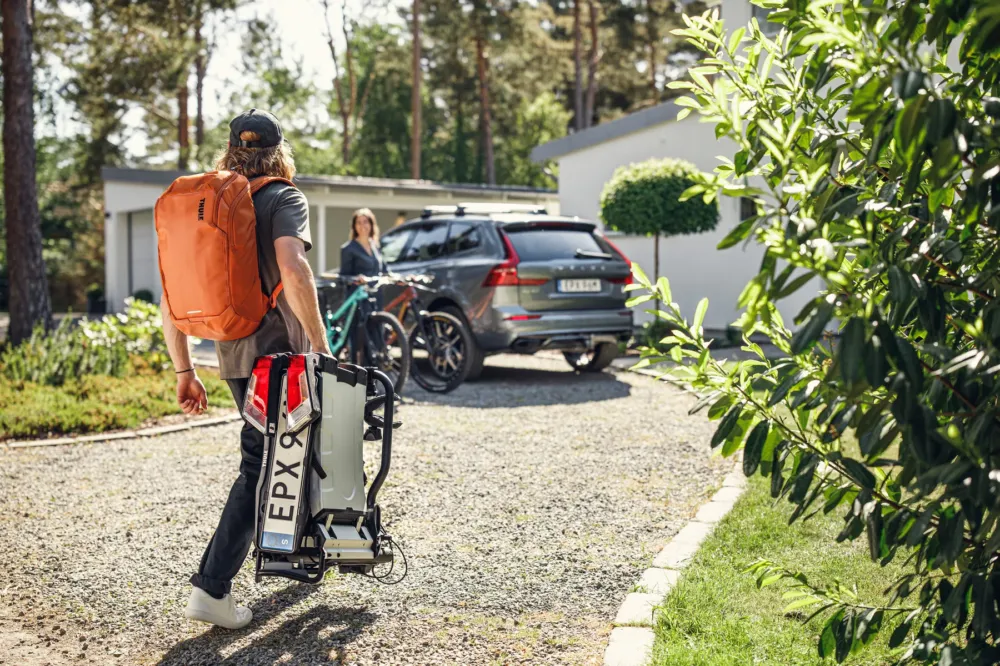 Suport biciclete THULE Easyfold XT pt carlig Fit4Bike - 3 biciclete 13 pini Calitate înaltă