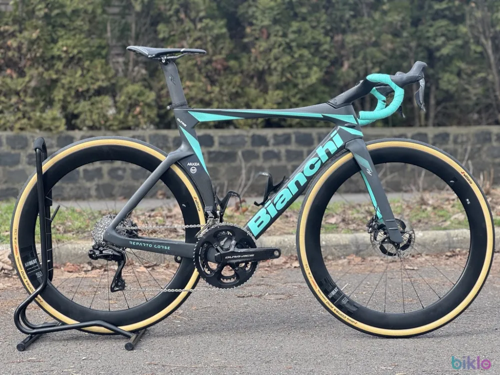 Bianchi Oltre RC, Shimano Dura Ace di2 12v-Powermeter, Fulcrum Airbeat Carbon Preț redus
