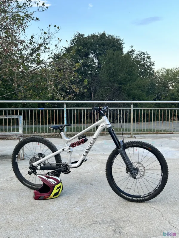 Canyon torque 2023 Premium