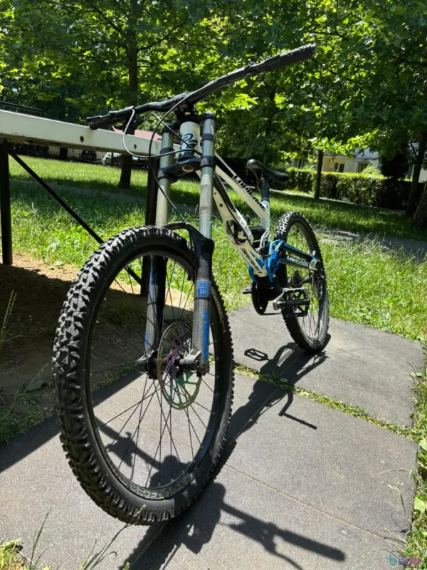Cumpără online Downhill bike