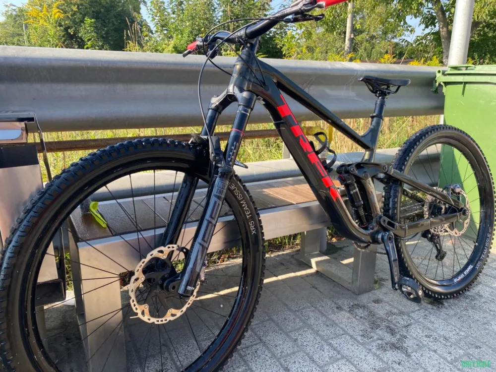 Enduro Trek Slash Noutate