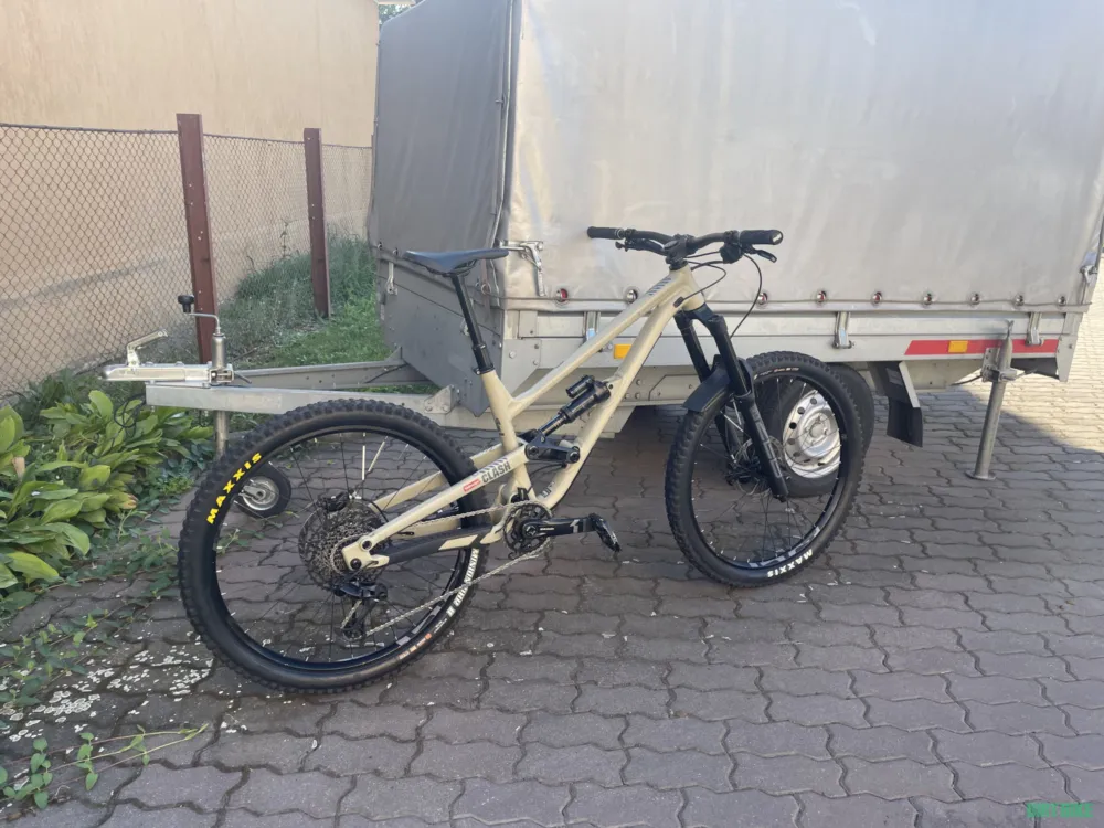 Discount Commencal Clash 2021 marimea M
